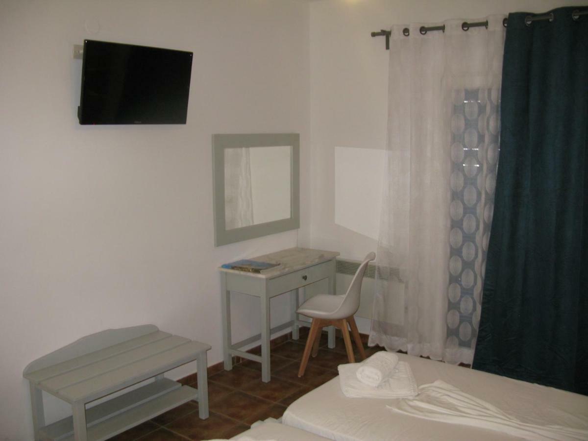 Anemos Sea View Aparthotel Batsi  Exterior photo