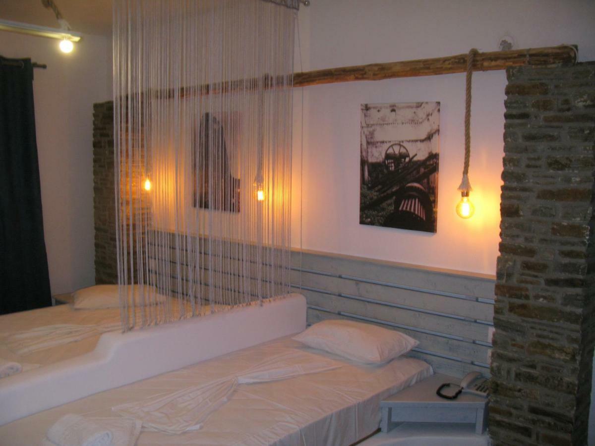 Anemos Sea View Aparthotel Batsi  Exterior photo